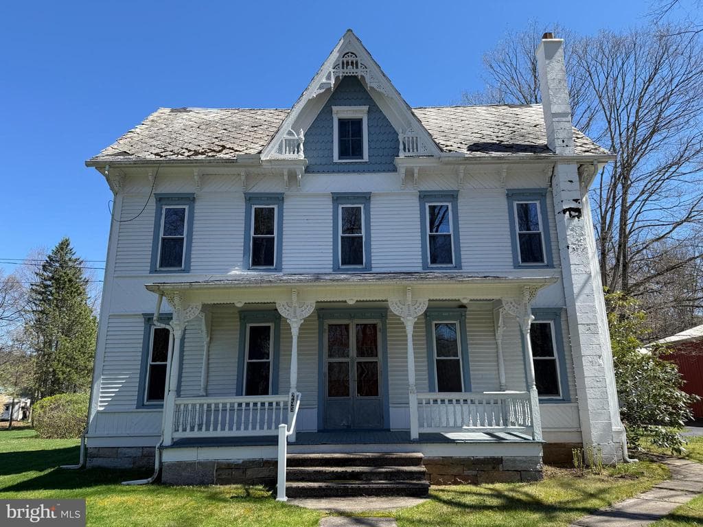 255 Pike Road photo 1