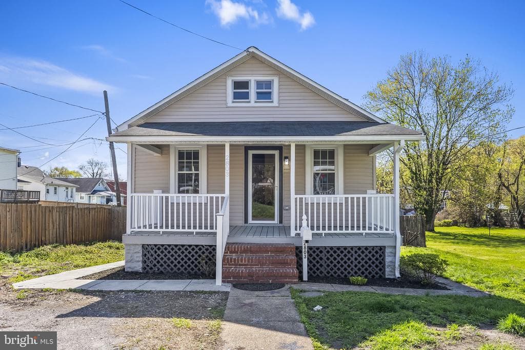 2803 Delmont Avenue photo 1