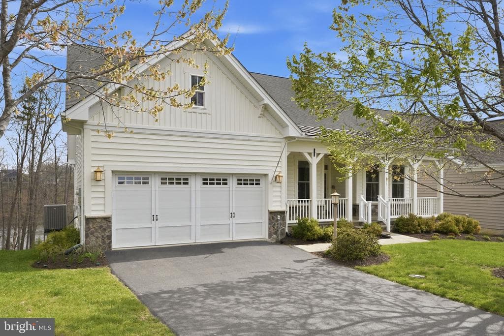 311 Grebe Drive photo 1