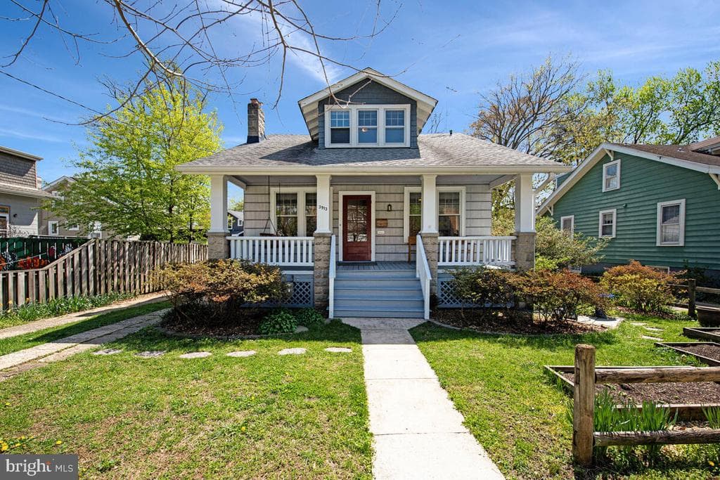 3913 Jefferson Street photo 1