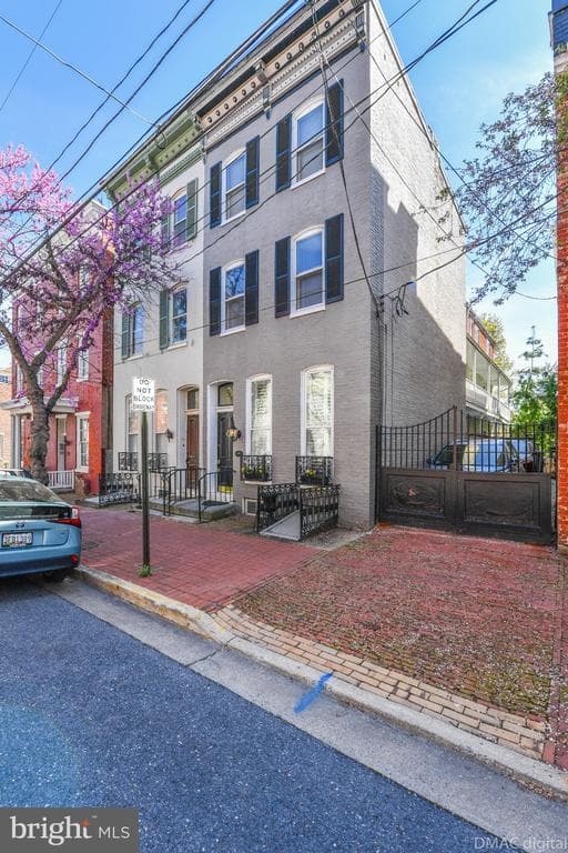 106 W 3rd Street W photo 1