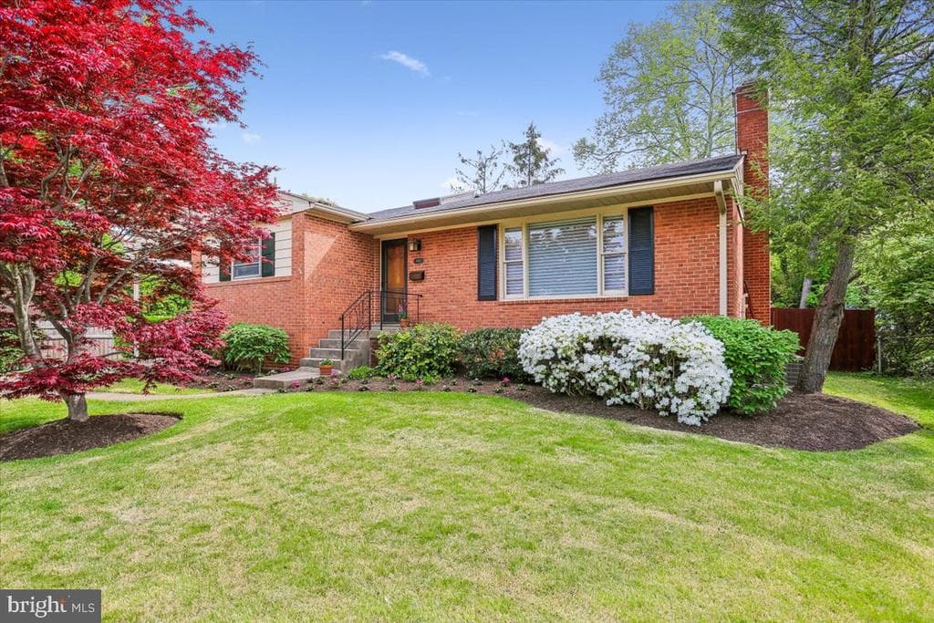 9909 Ashburton Lane photo 1