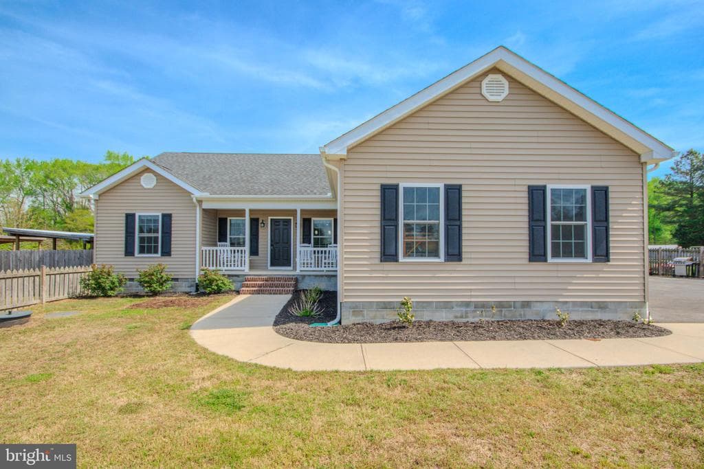 9243 Mill Branch Road photo 1