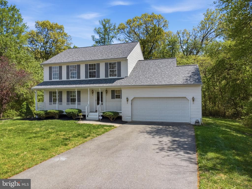 8222 Athena Lane photo 1
