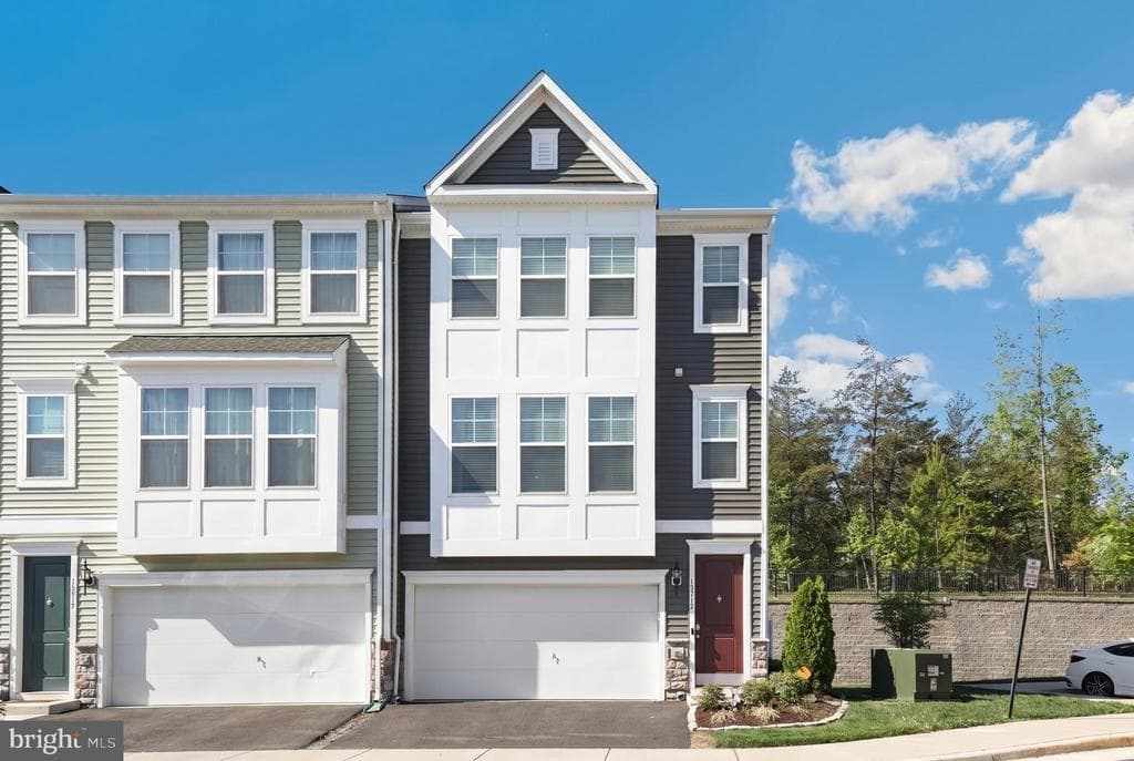 18319 Summit Pointe Drive photo 1