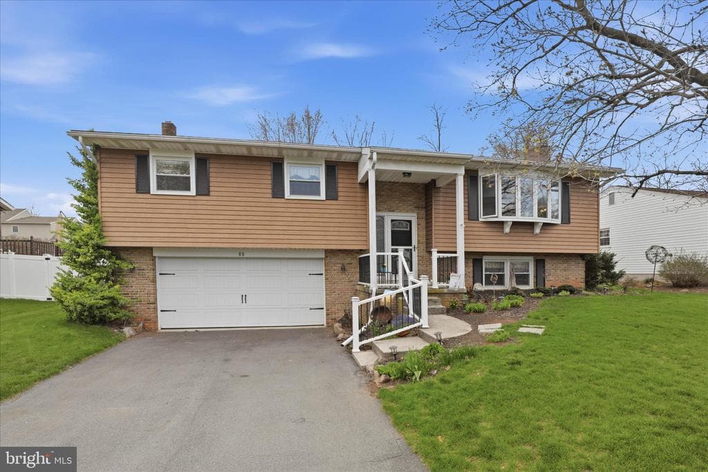 88 Scenic Drive photo 1