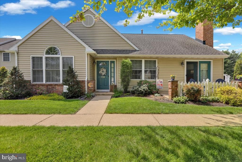 118 Heather Lane photo 1