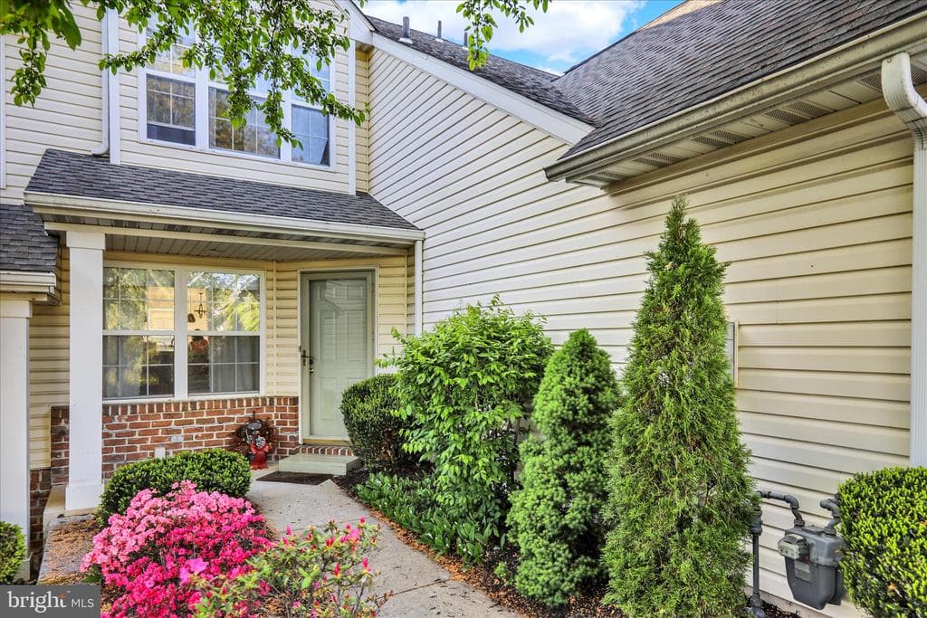 133 Hickory Lane photo 1