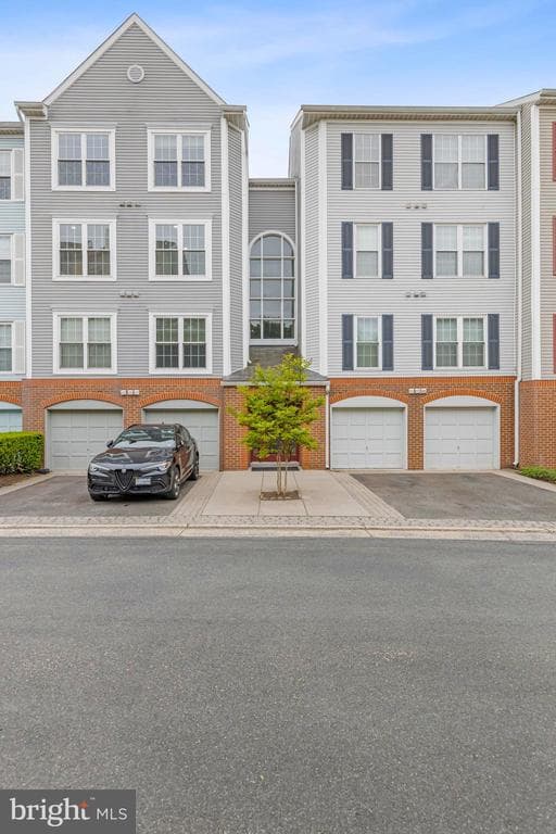 257 S Pickett Street #302 photo 1