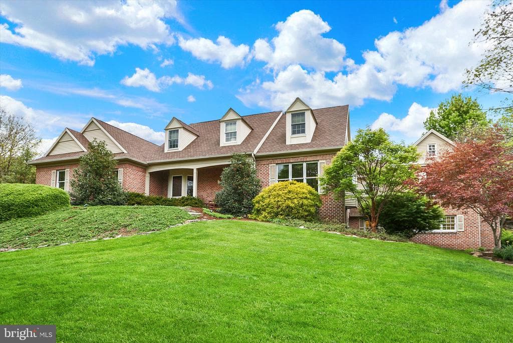 126 Foxfire Lane photo 1