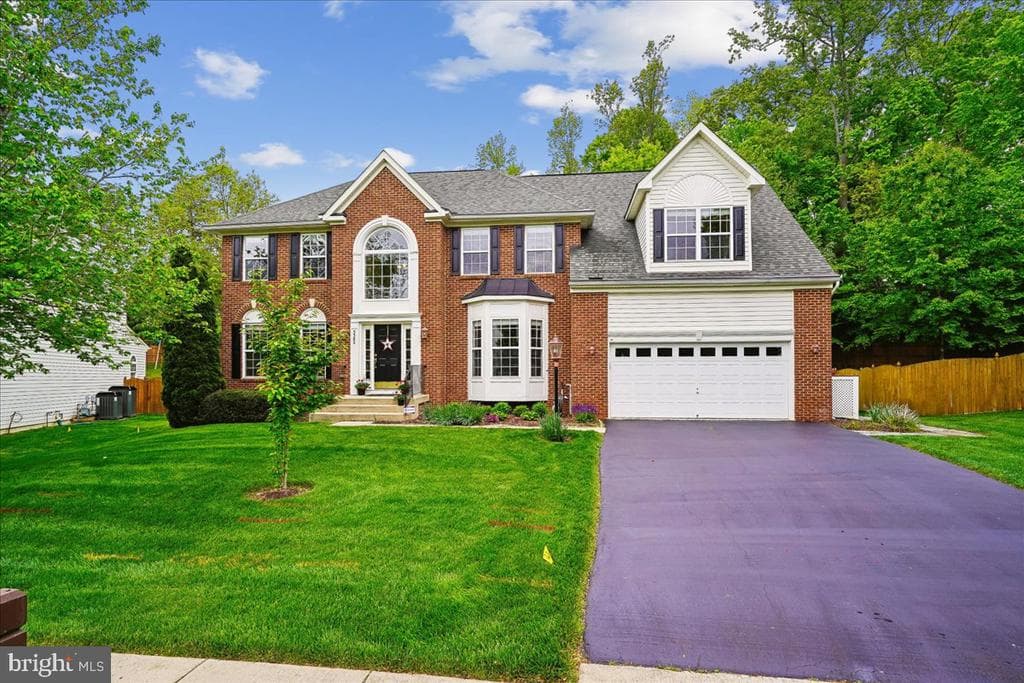 5382 Macdonald Road photo 1