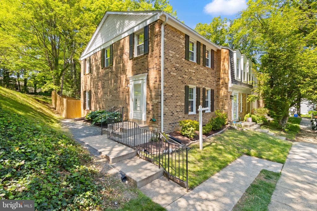 8581 Chester Grove Court photo 1