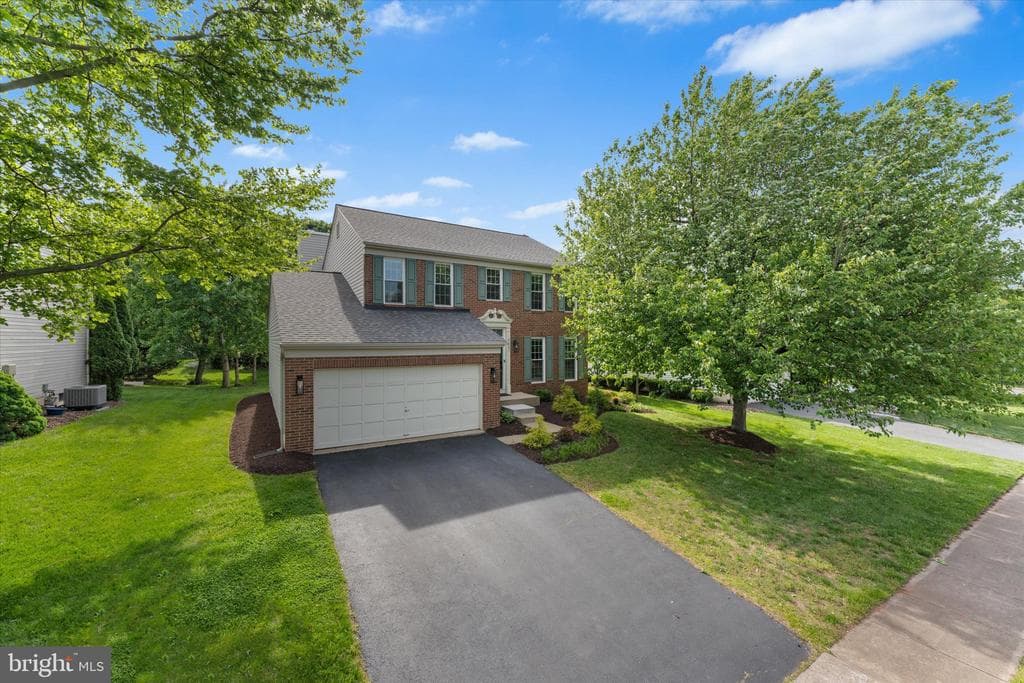 20547 Norwich Place photo 1