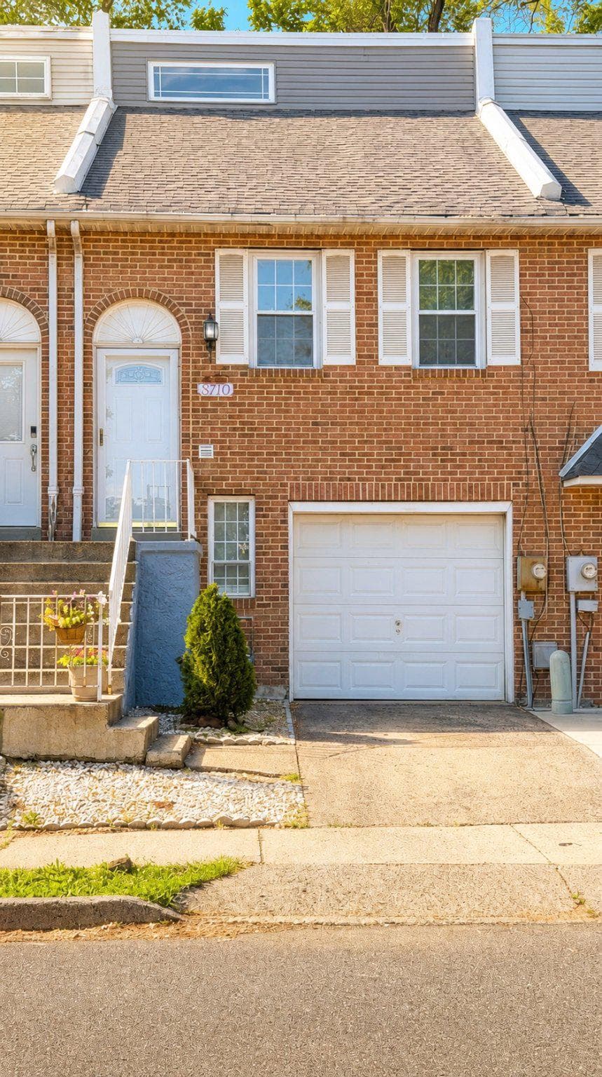3710 Vale Lane photo 1