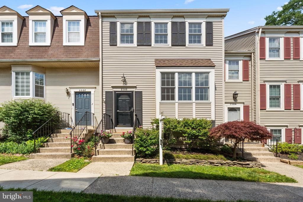 2386 Branleigh Park Court photo 1