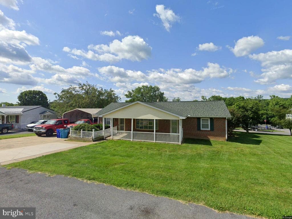 501 Tritapoe Drive photo 1