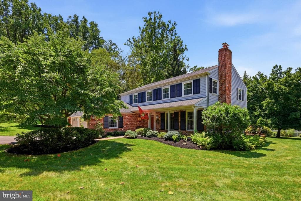 809 Cloverly Road, Berwyn