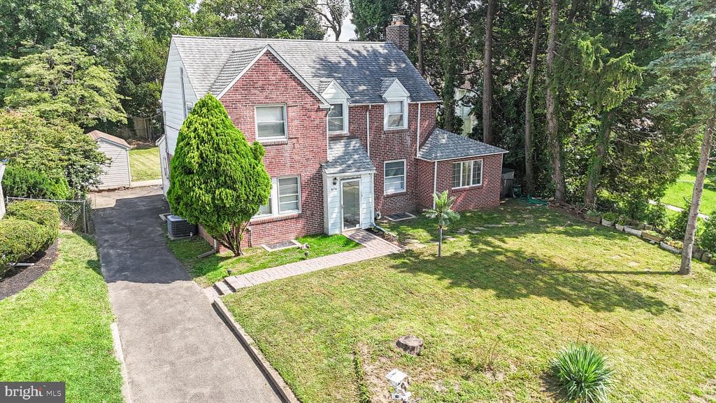 674 Meetinghouse Road, Elkins Park