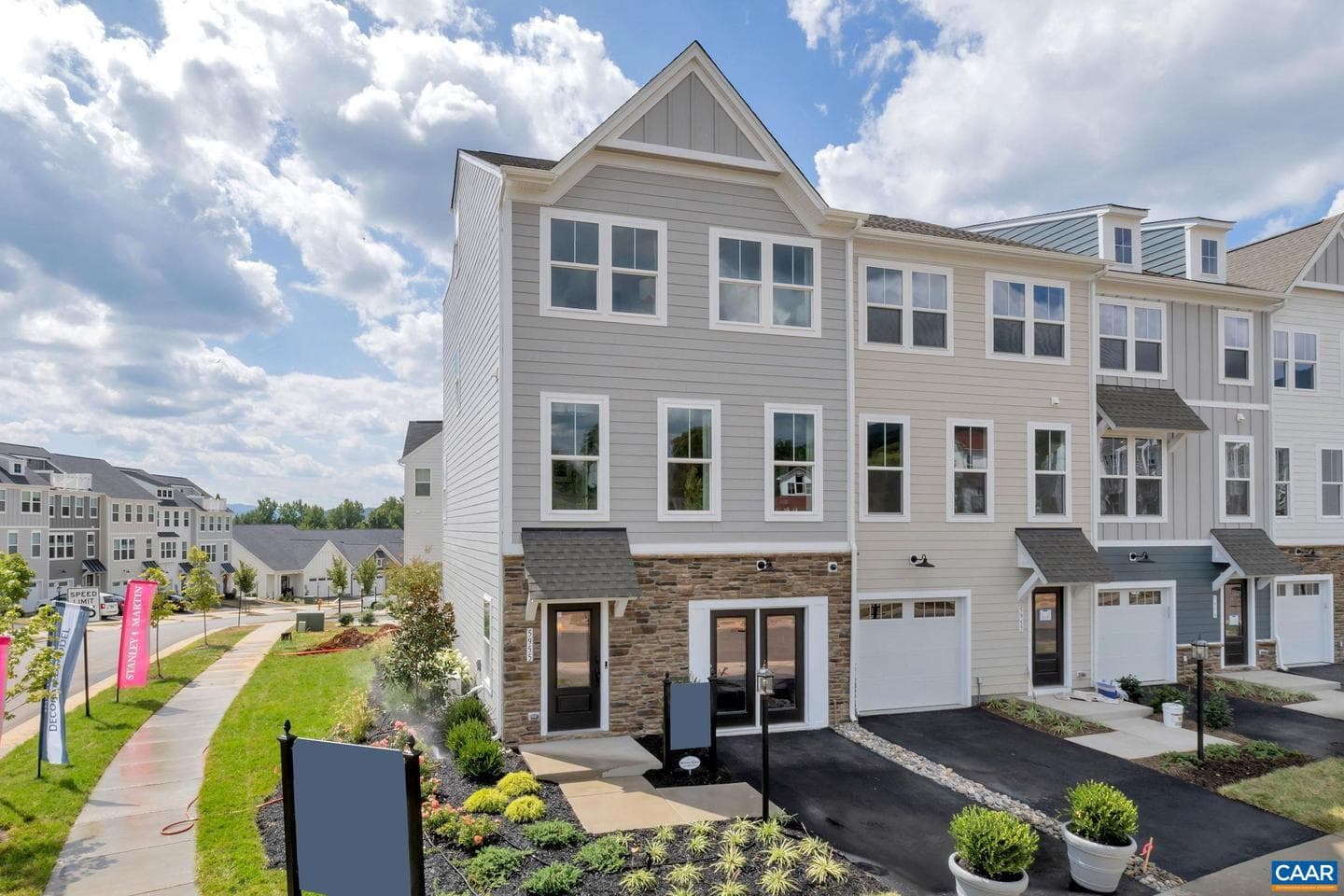5966 Cling Ln photo 1