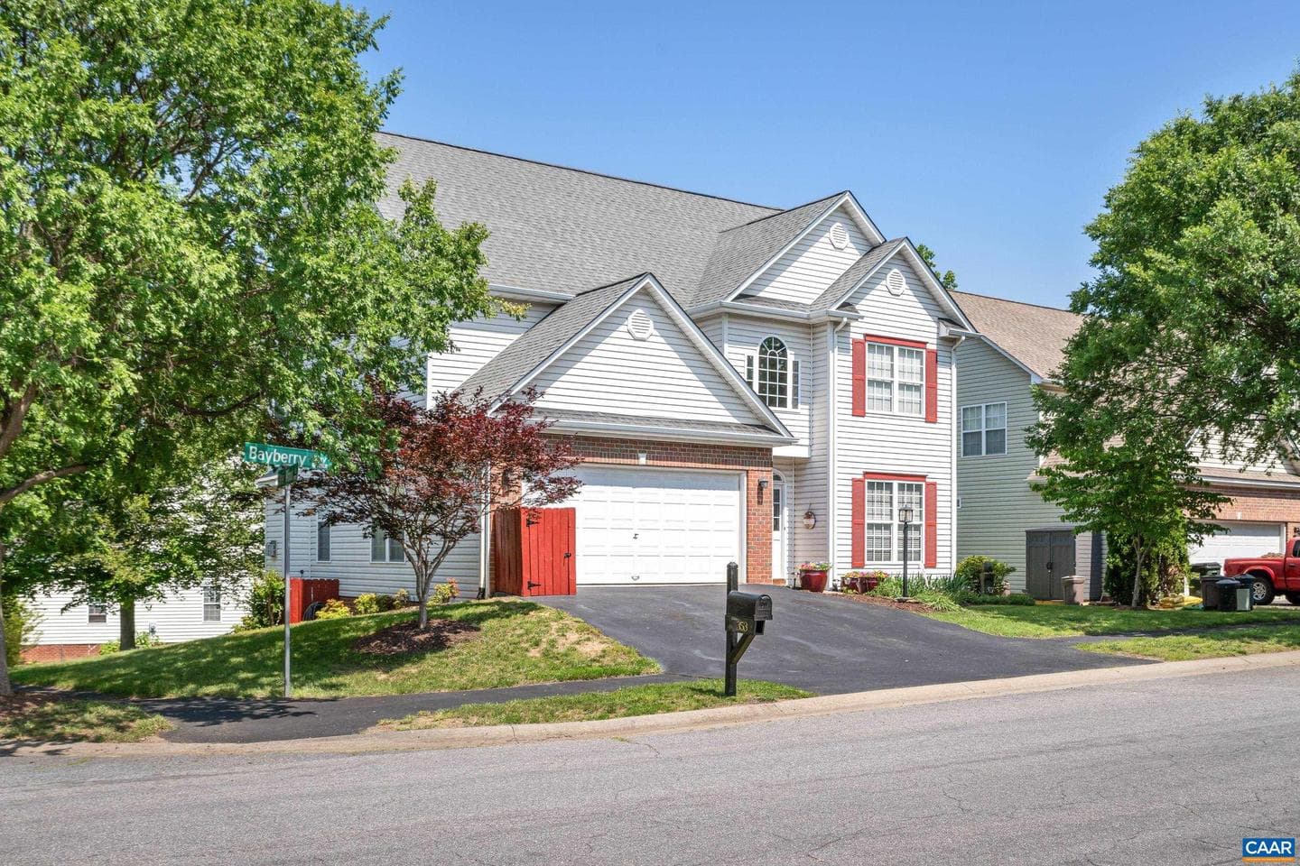 353 Bayberry Way photo 1