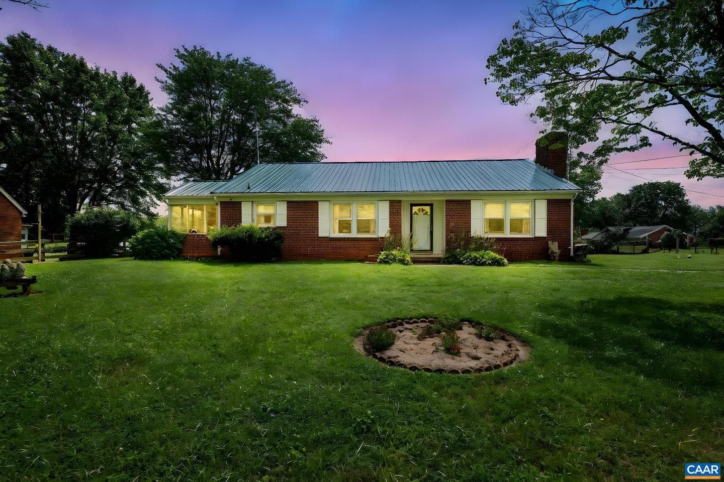 31 Wesley St photo 1