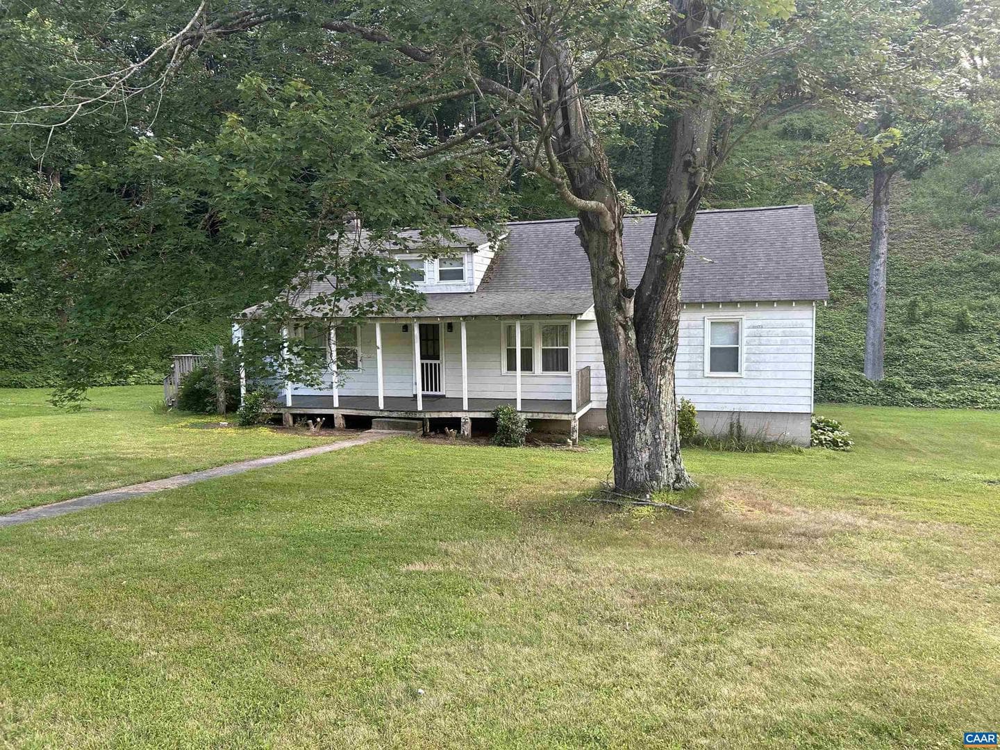 1863 River Rd photo 1