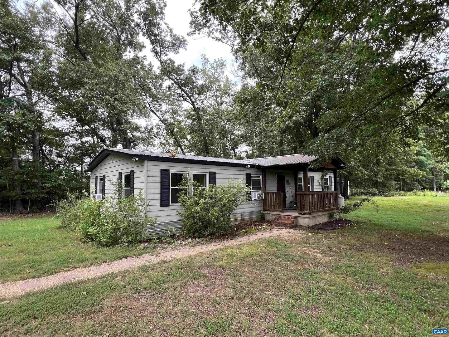 6790 Foster Rdg photo 1