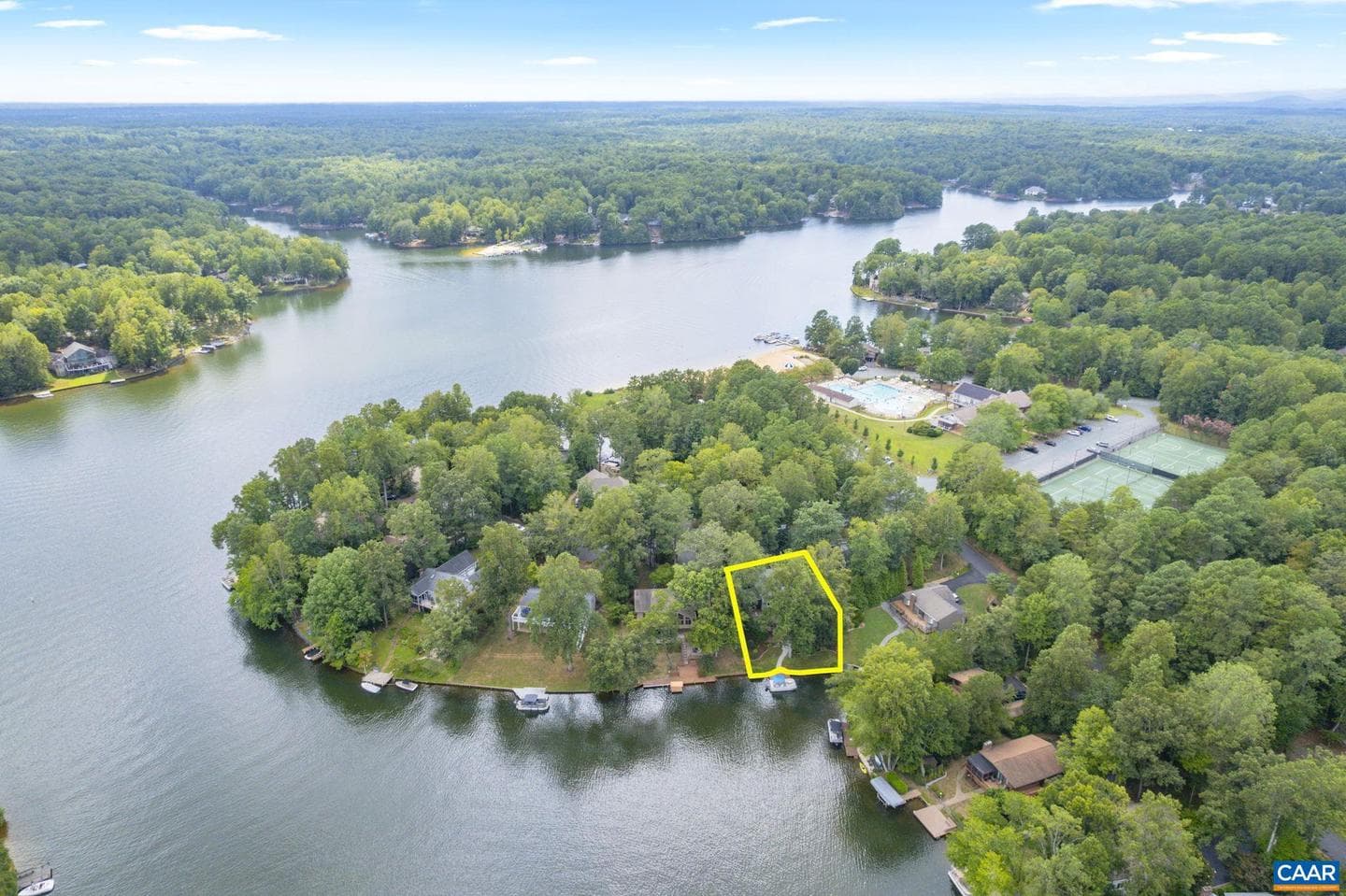 4 Lakeview Cir photo 1