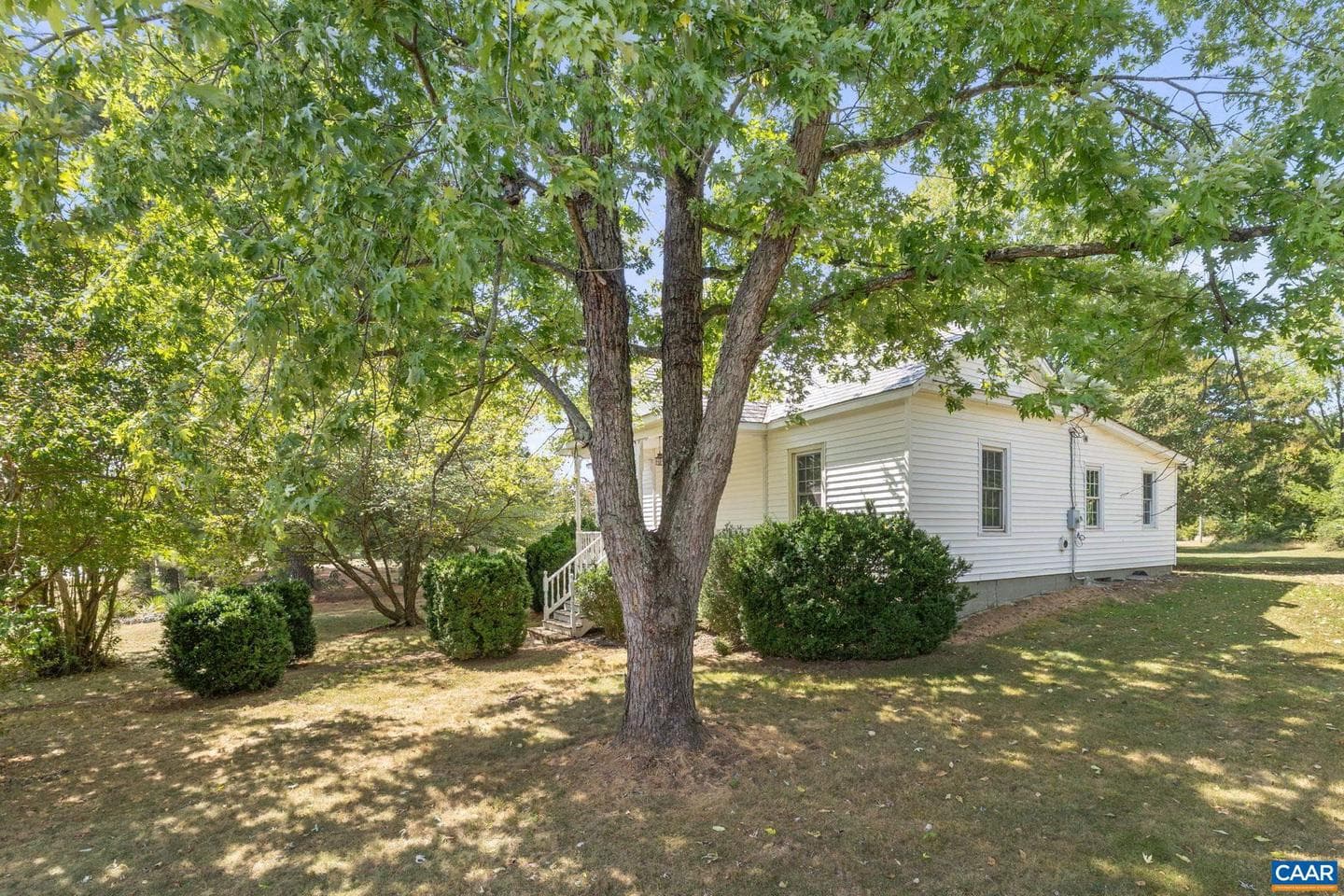 26171 N James Madison Hwy photo 1