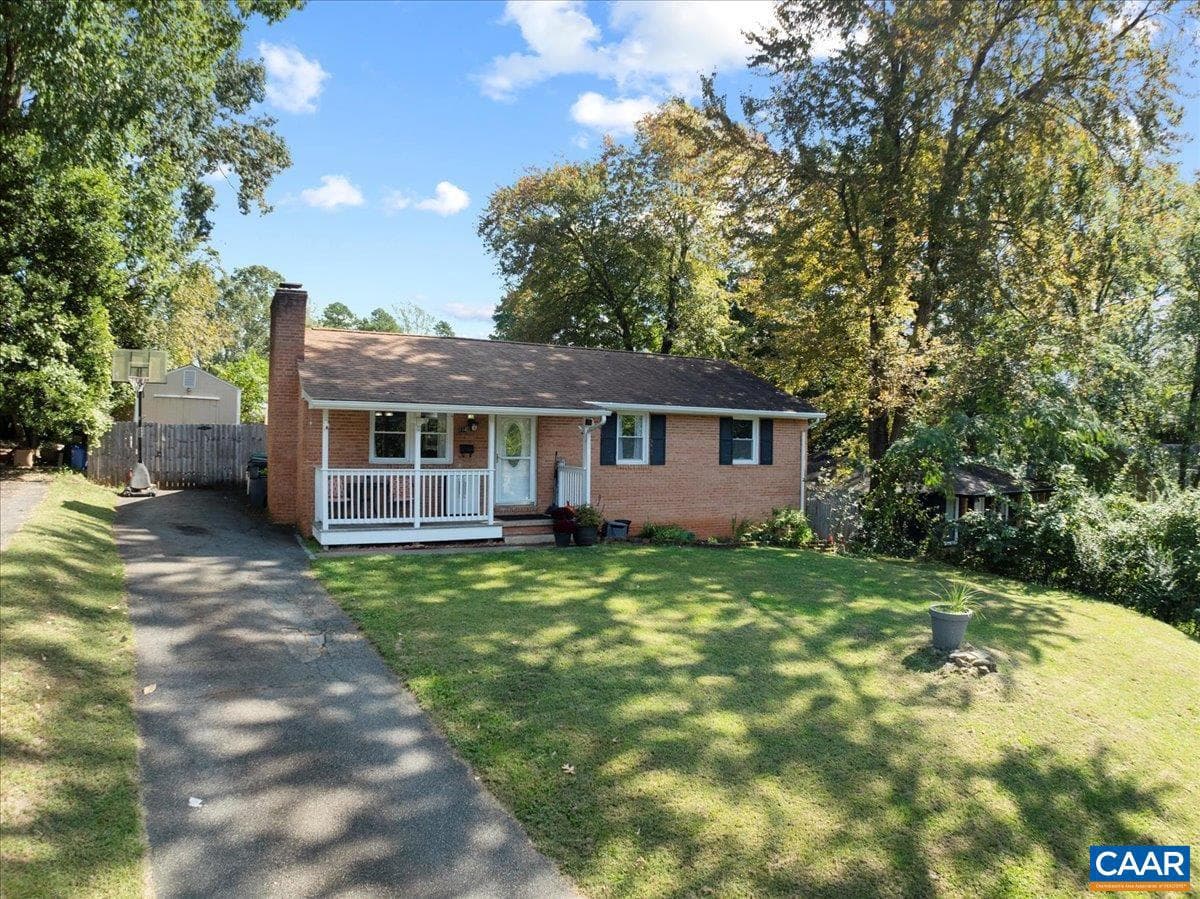 114 Olinda Dr photo 1