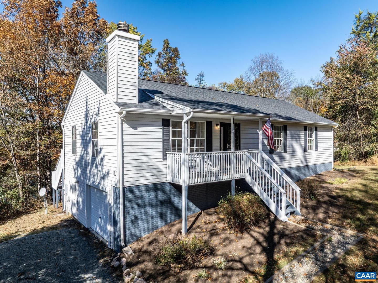 736 Jonquil Rd photo 1