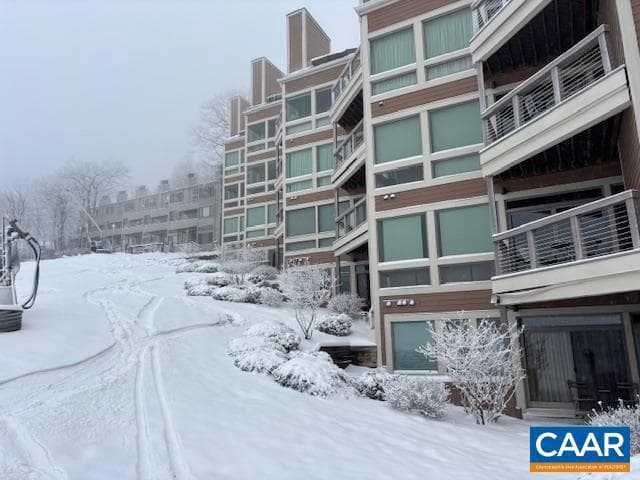 907 Diamond Hill Condos photo 1