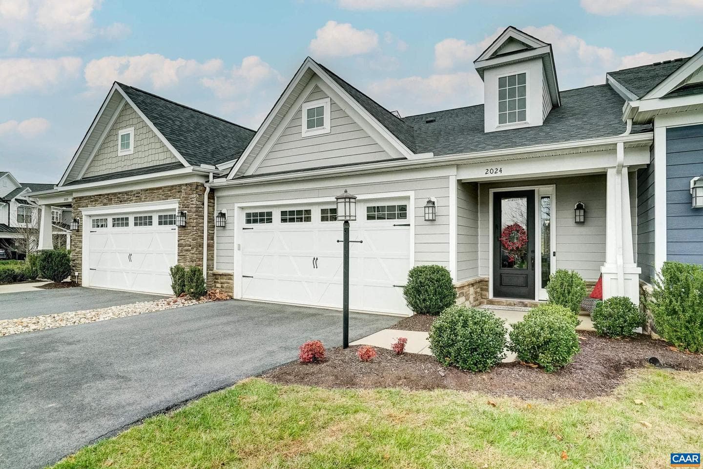 2024 Dunwood Dr photo 1