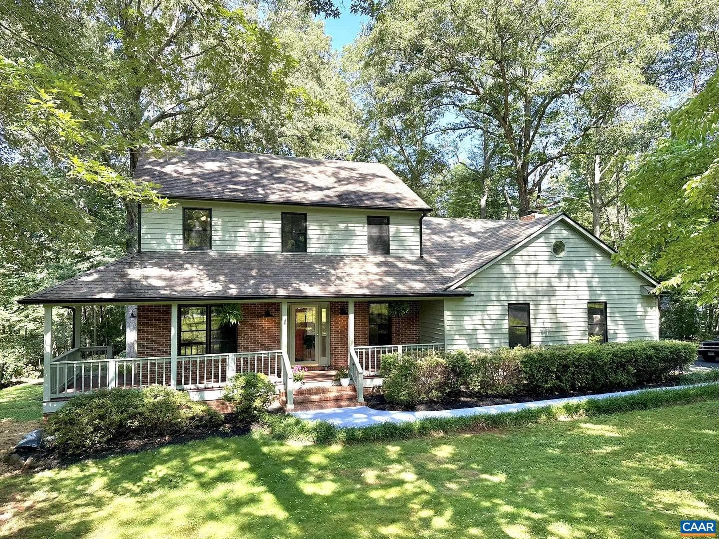 439 Deer Dr photo 1