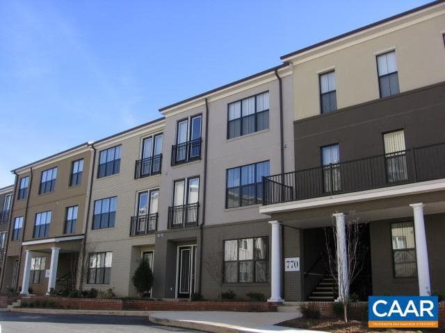 765 Walker Sq #1a photo 1