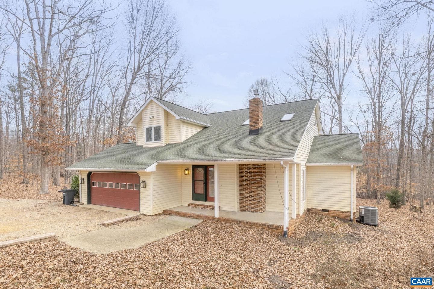279 Deer Haven Ln photo 1