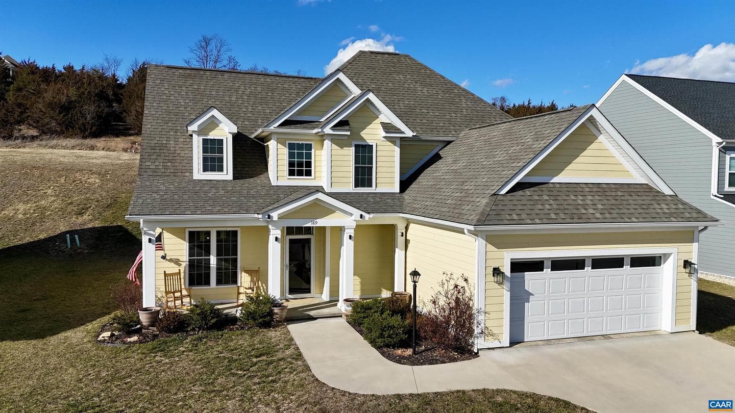 189 Windsor Dr