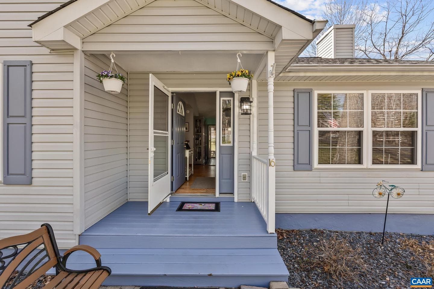 16 Chickasaw Pl photo 1