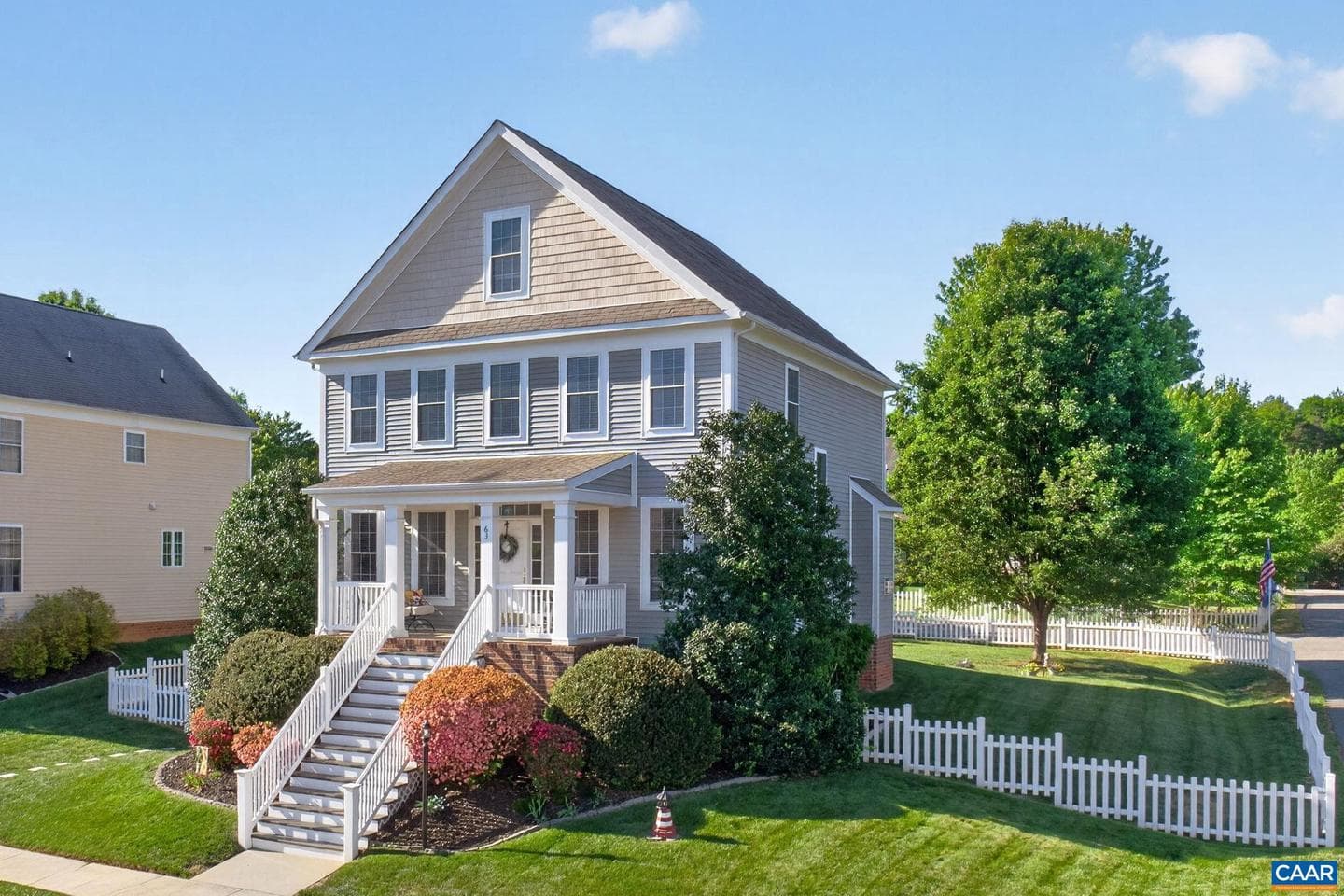63 Villa Ave photo 1
