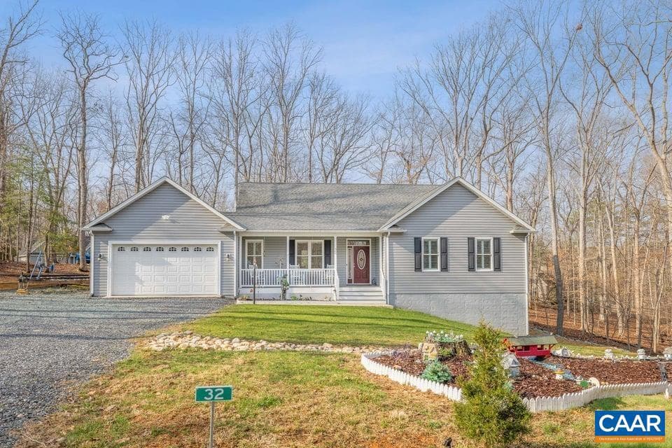 32 Mulligan Dr