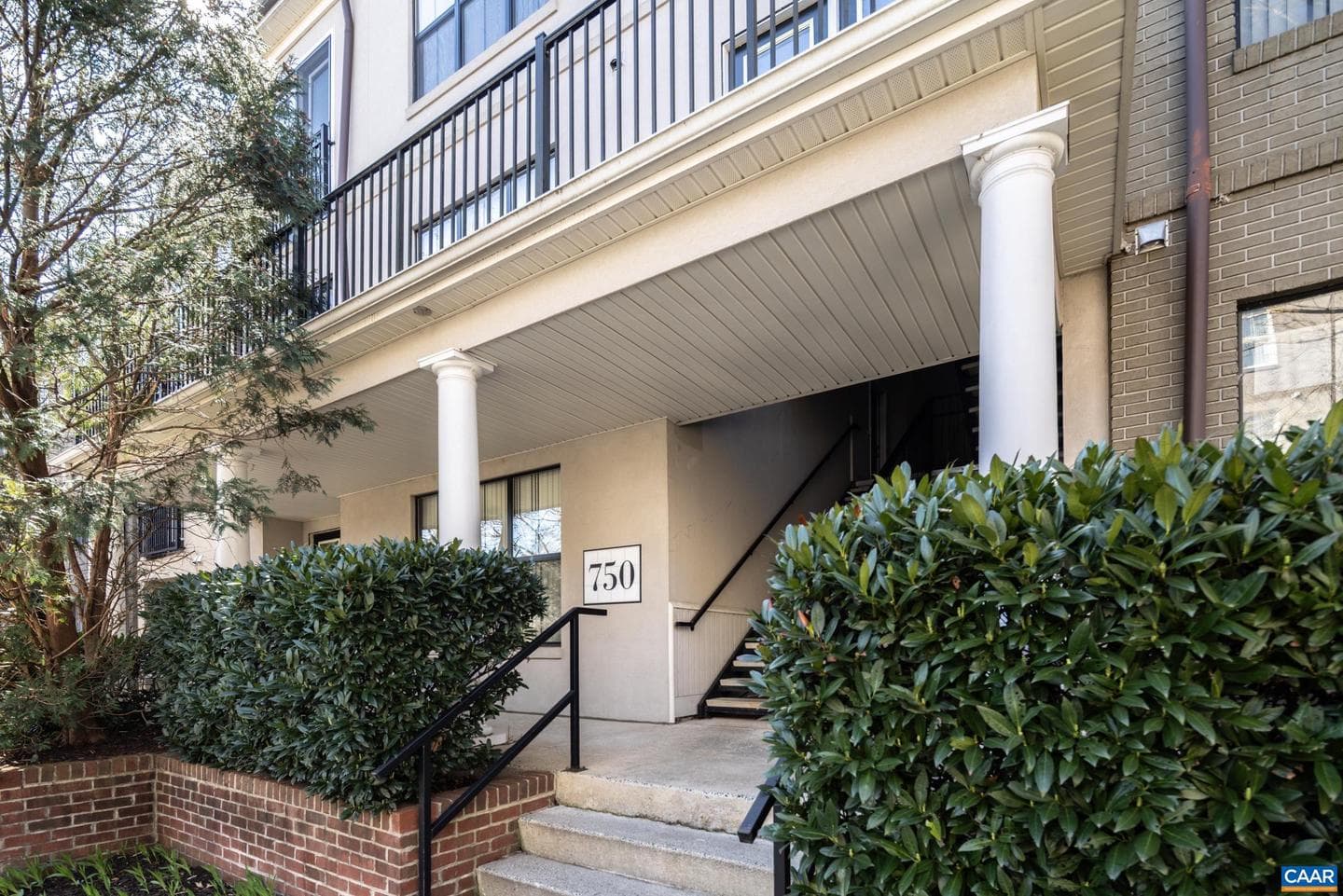 750 Walker Sq #3d