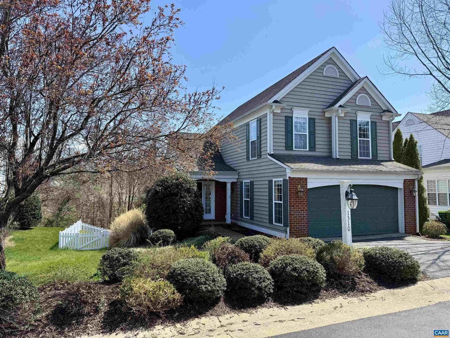 1310 Courtyard Dr