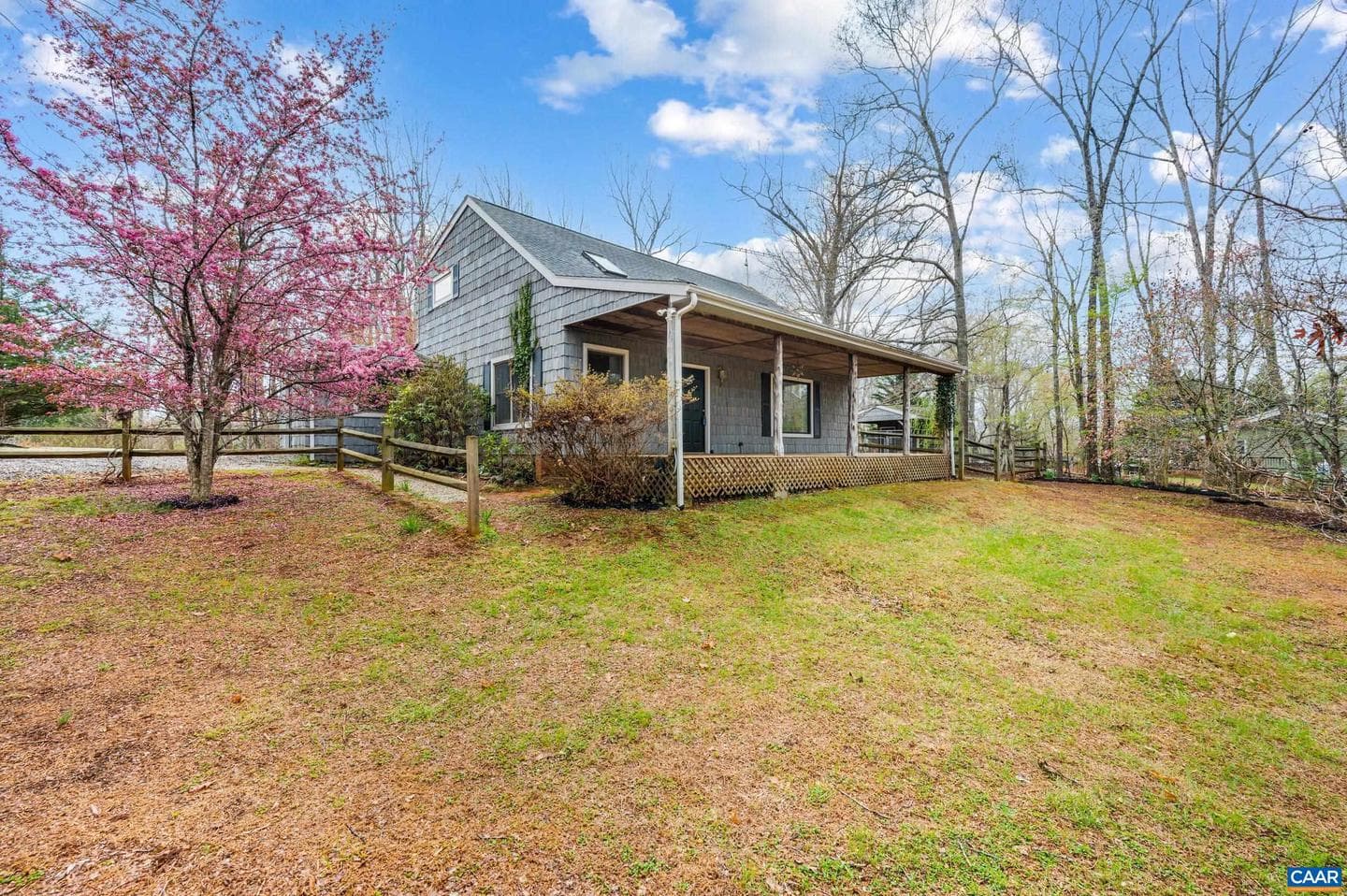 699 Winton Rd photo 1