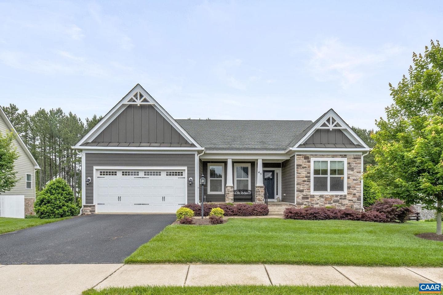 45 Heritage Dr