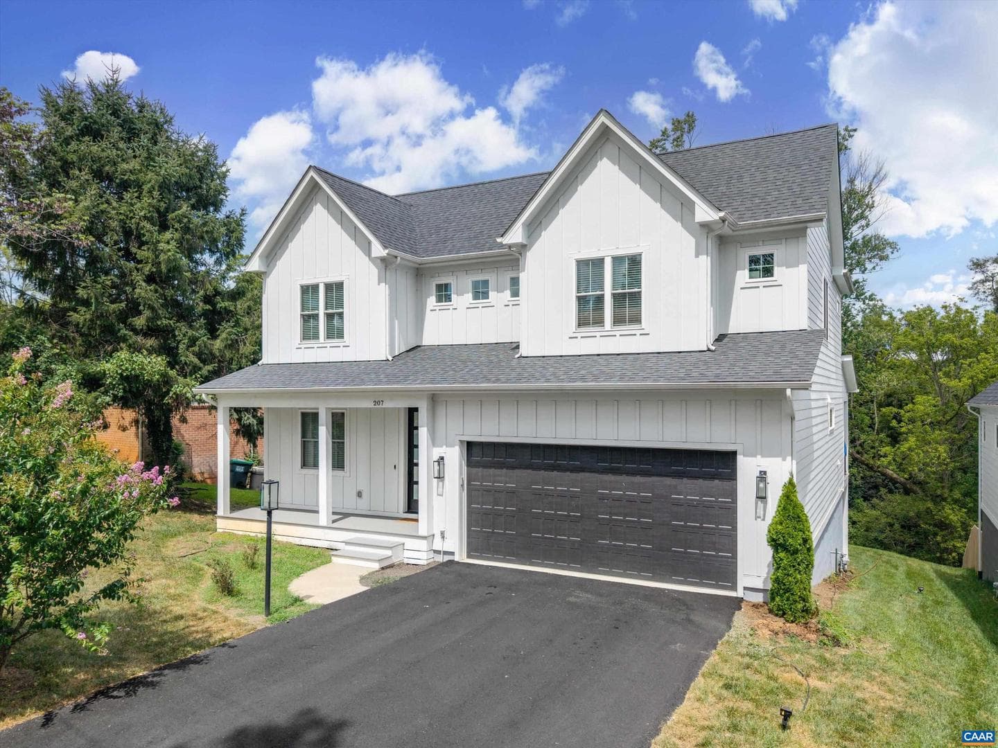 207 Hartmans Mill Rd
