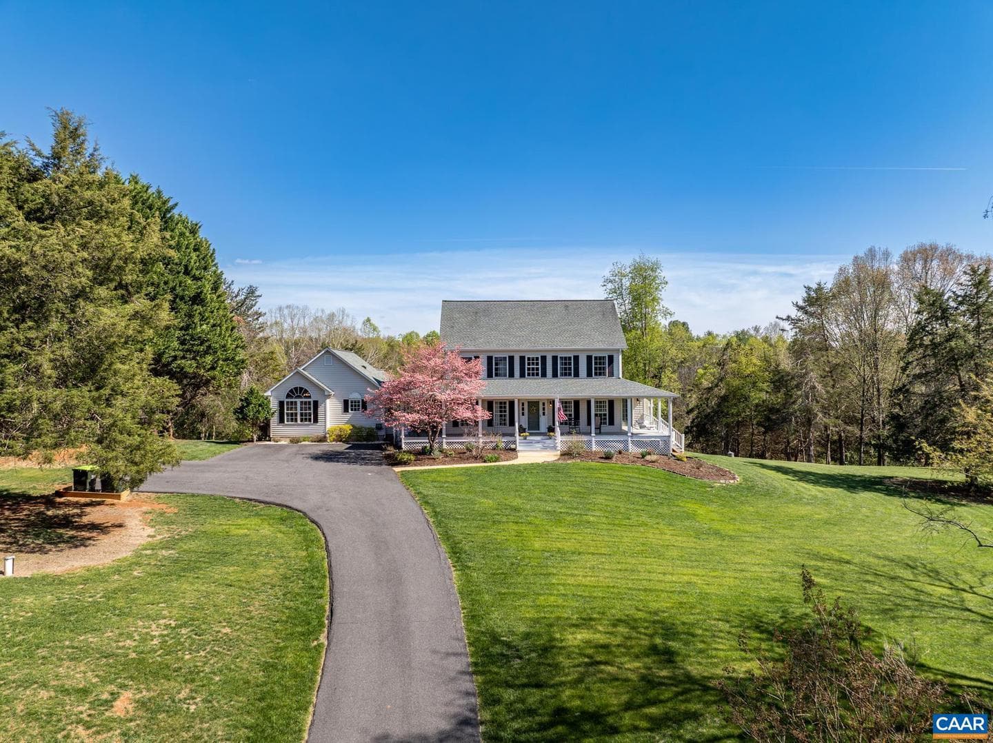 715 Windrift Dr photo 1