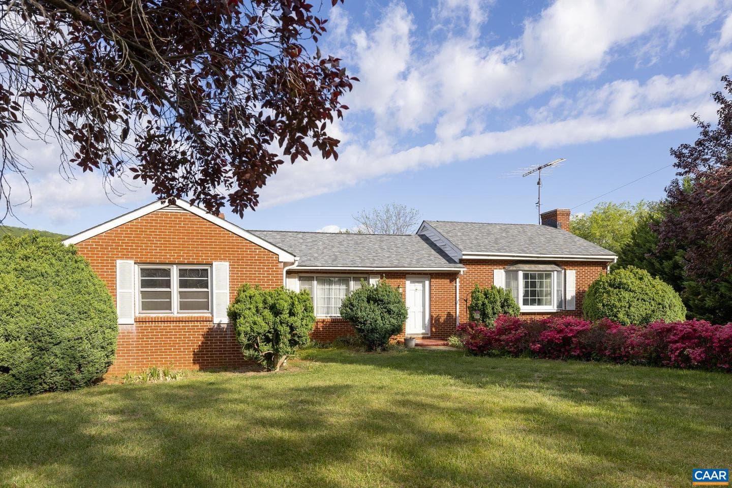 18188 Lovers Ln photo 1