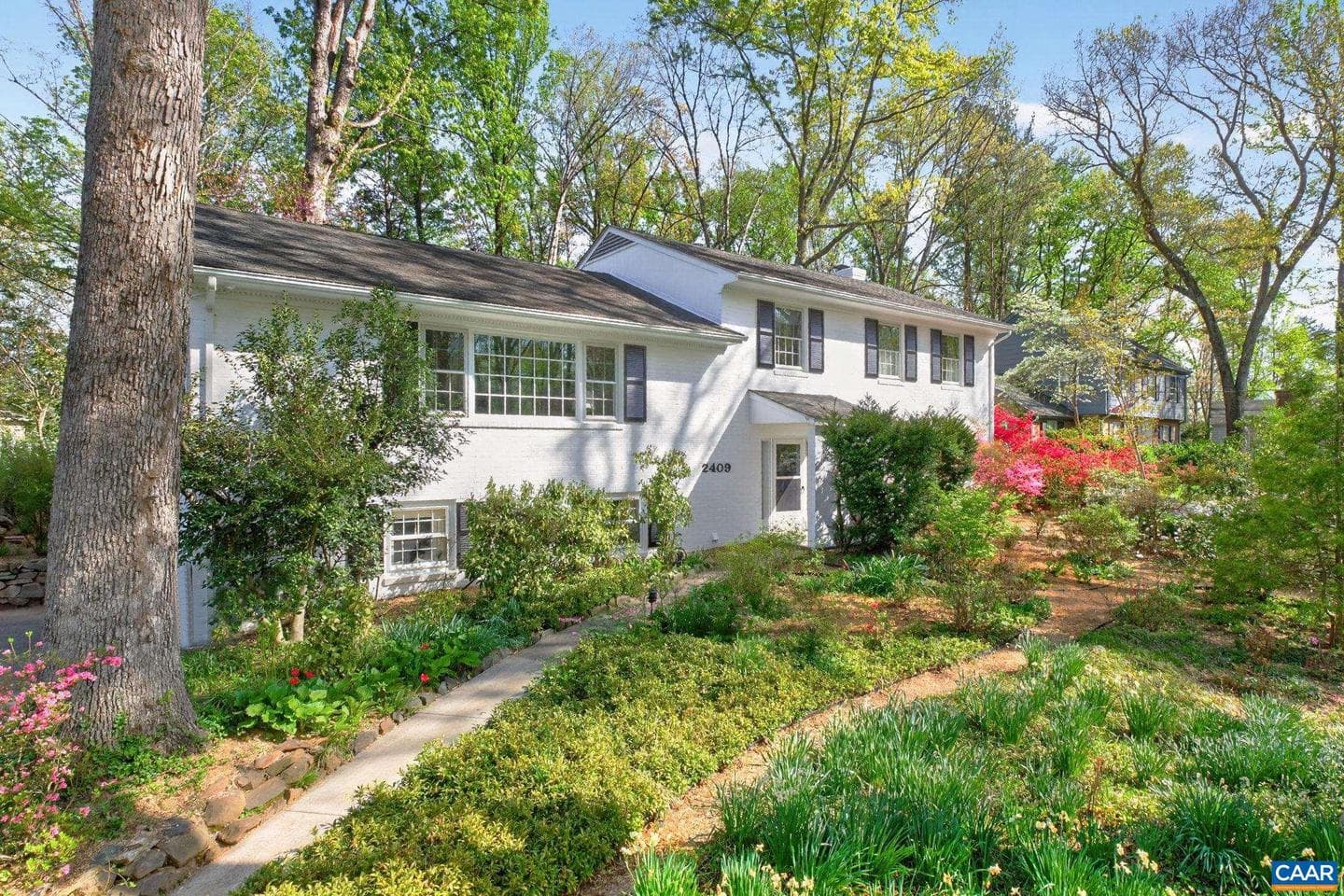 2409 Kerry Ln