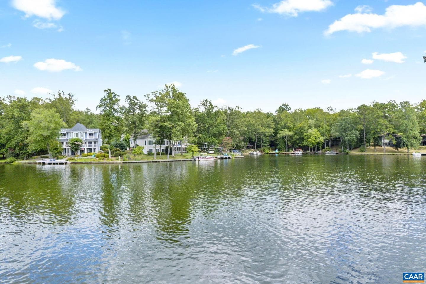4 Lakeview Cir, Palmyra