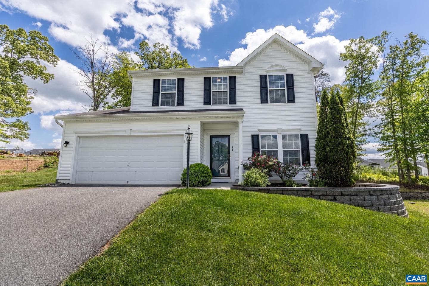 44 Flintstone Ct